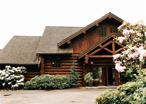 Crystal lake lodge woodinville  The watershed surrounding Crystal Lake is relatively large—almost 2100 acres
